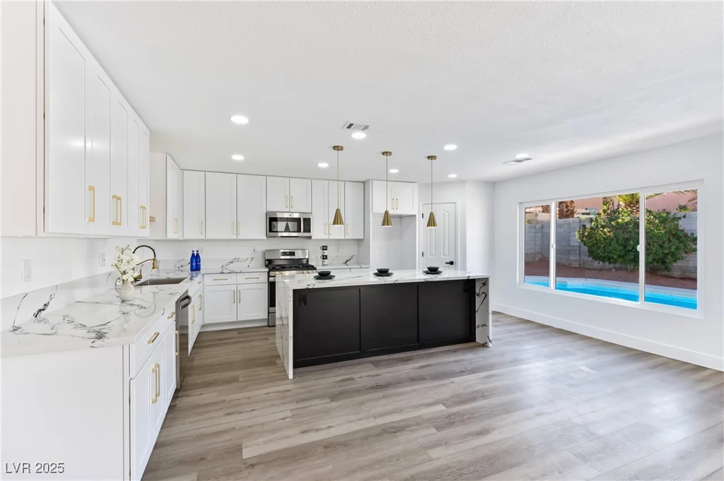 9541 Summersweet, Las Vegas, NV 89123