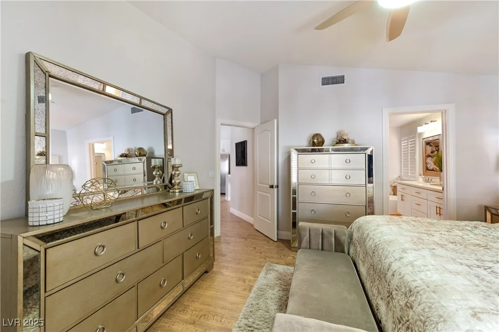 7648 Rolling View, Las Vegas, NV 89149