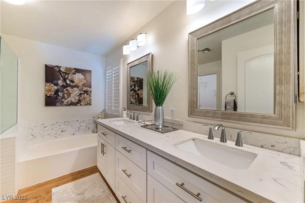 7648 Rolling View, Las Vegas, NV 89149