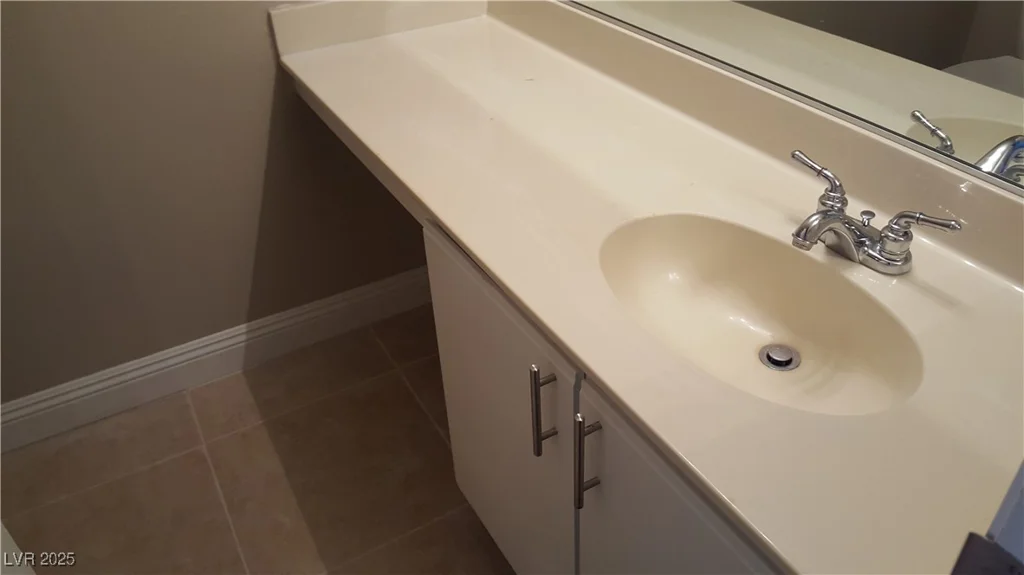 2777 Beaconfalls, Las Vegas, NV 89142