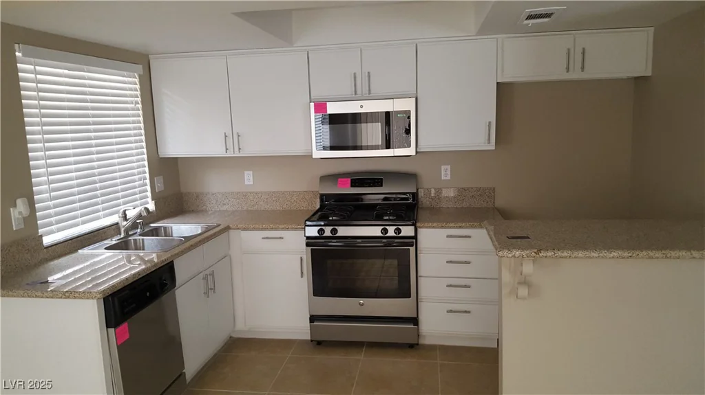 2777 Beaconfalls, Las Vegas, NV 89142