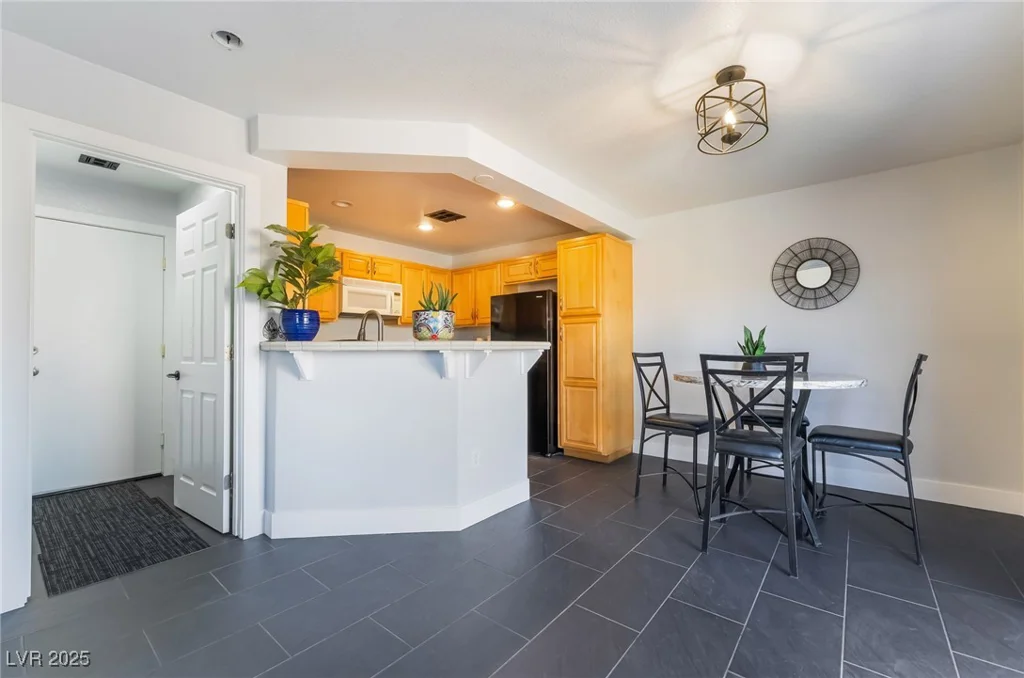 7288 Quarterhorse, Las Vegas, NV 89148