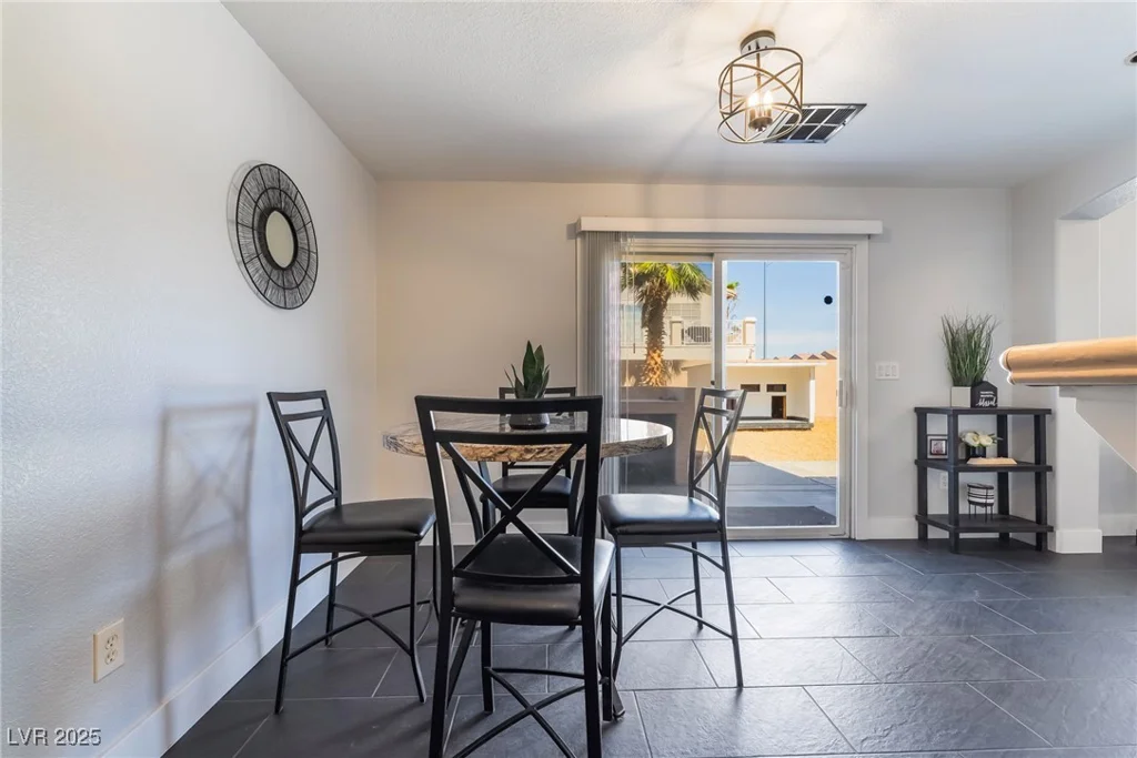 7288 Quarterhorse, Las Vegas, NV 89148
