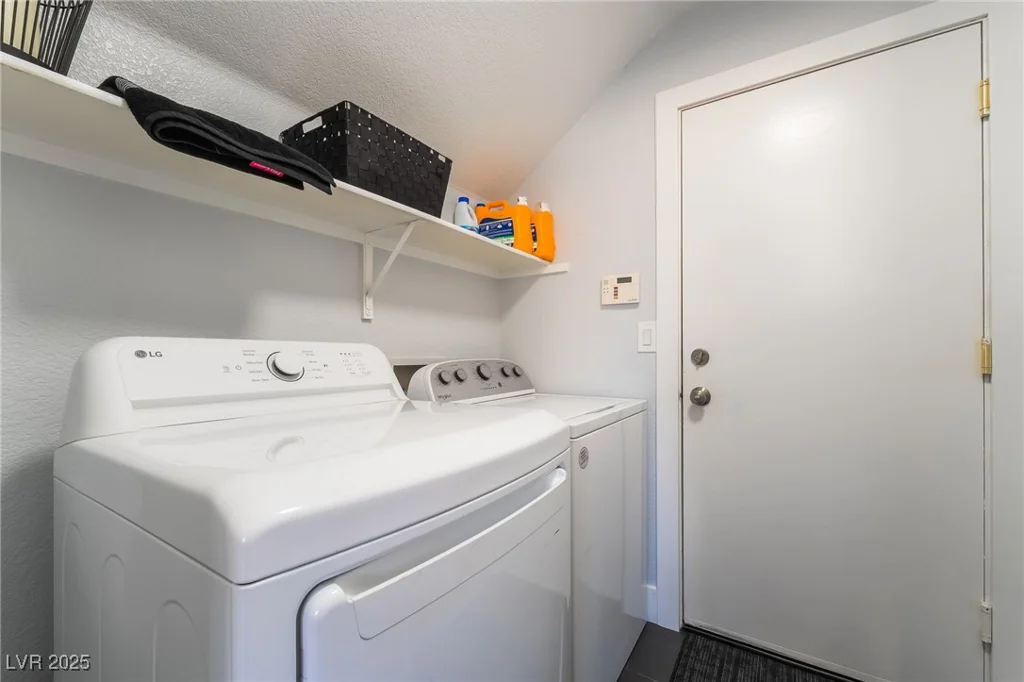 7288 Quarterhorse, Las Vegas, NV 89148