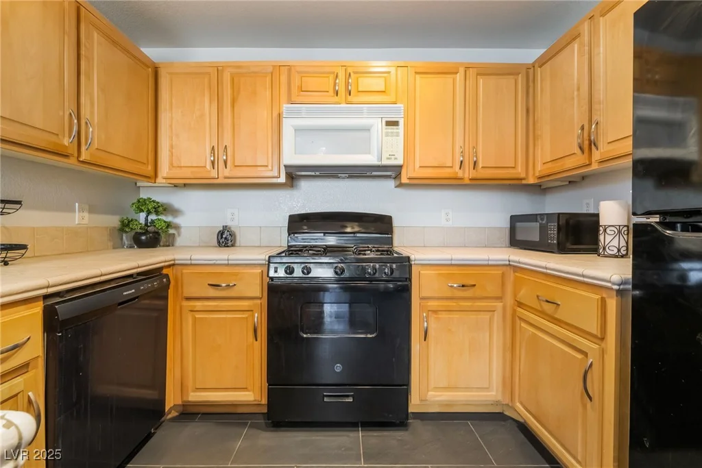 7288 Quarterhorse, Las Vegas, NV 89148