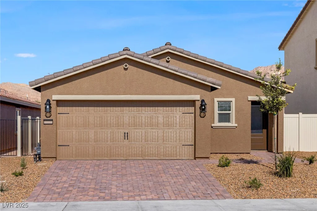 2728 Pavehawk, Las Vegas, NV 89156