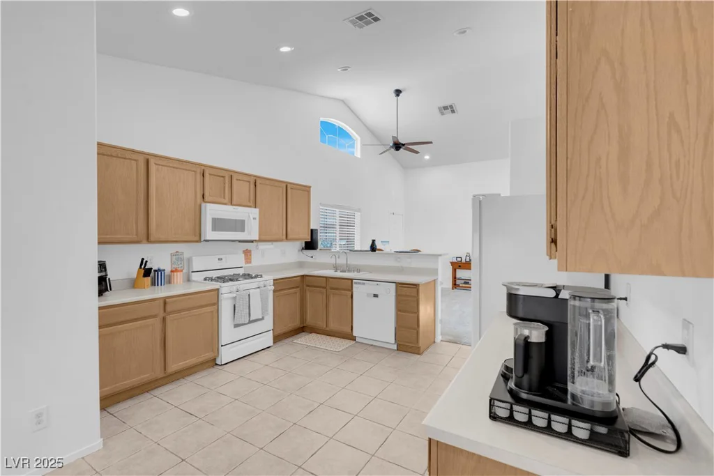 6138 Crystal Flower, North Las Vegas, NV 89031