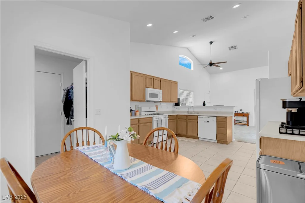 6138 Crystal Flower, North Las Vegas, NV 89031