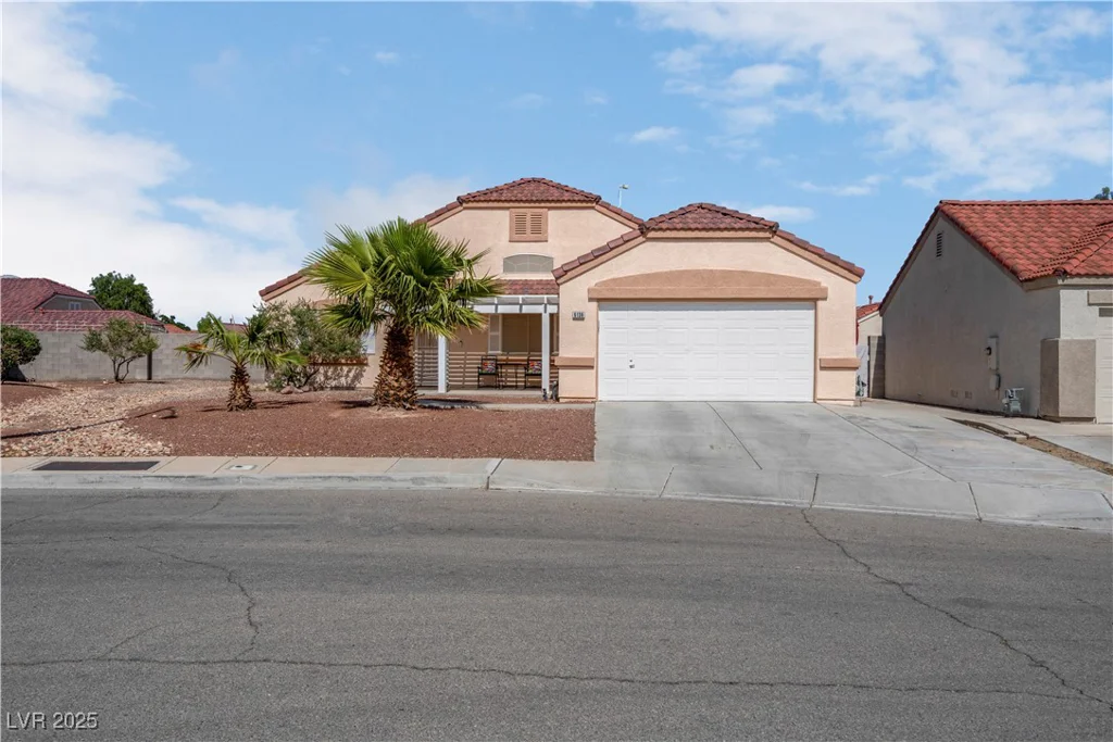 6138 Crystal Flower, North Las Vegas, NV 89031