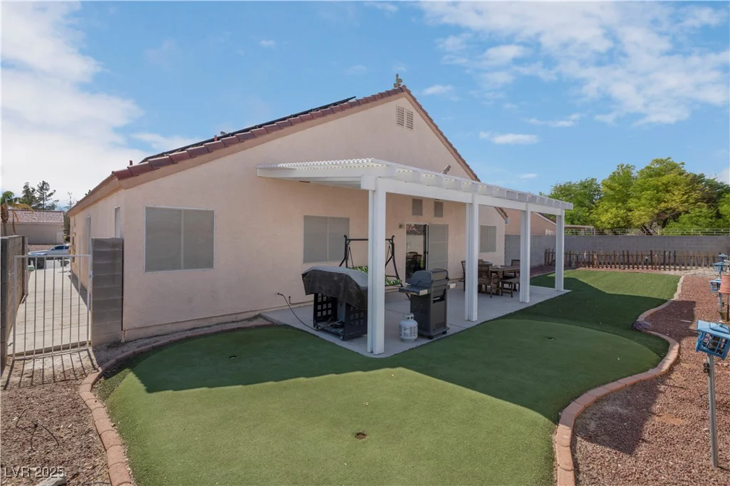 6138 Crystal Flower, North Las Vegas, NV 89031