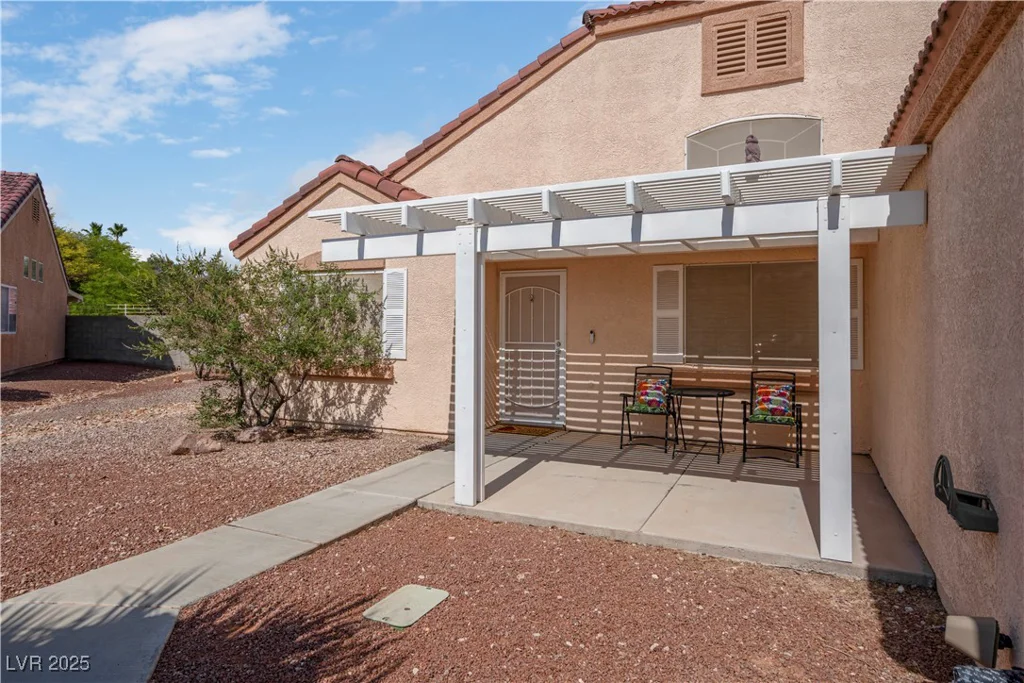 6138 Crystal Flower, North Las Vegas, NV 89031