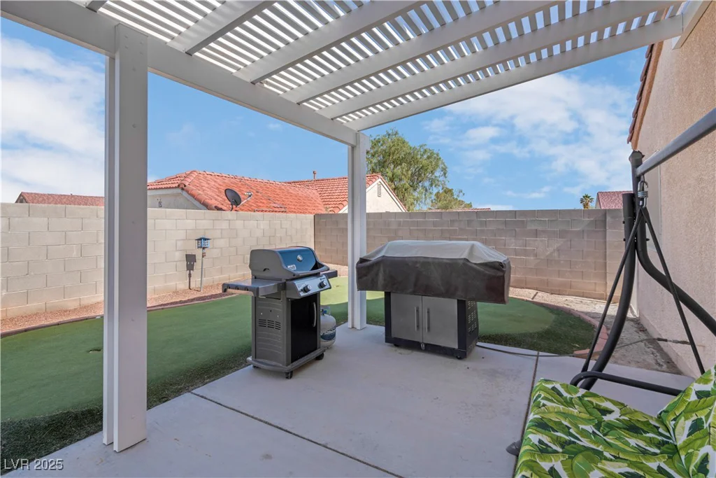 6138 Crystal Flower, North Las Vegas, NV 89031
