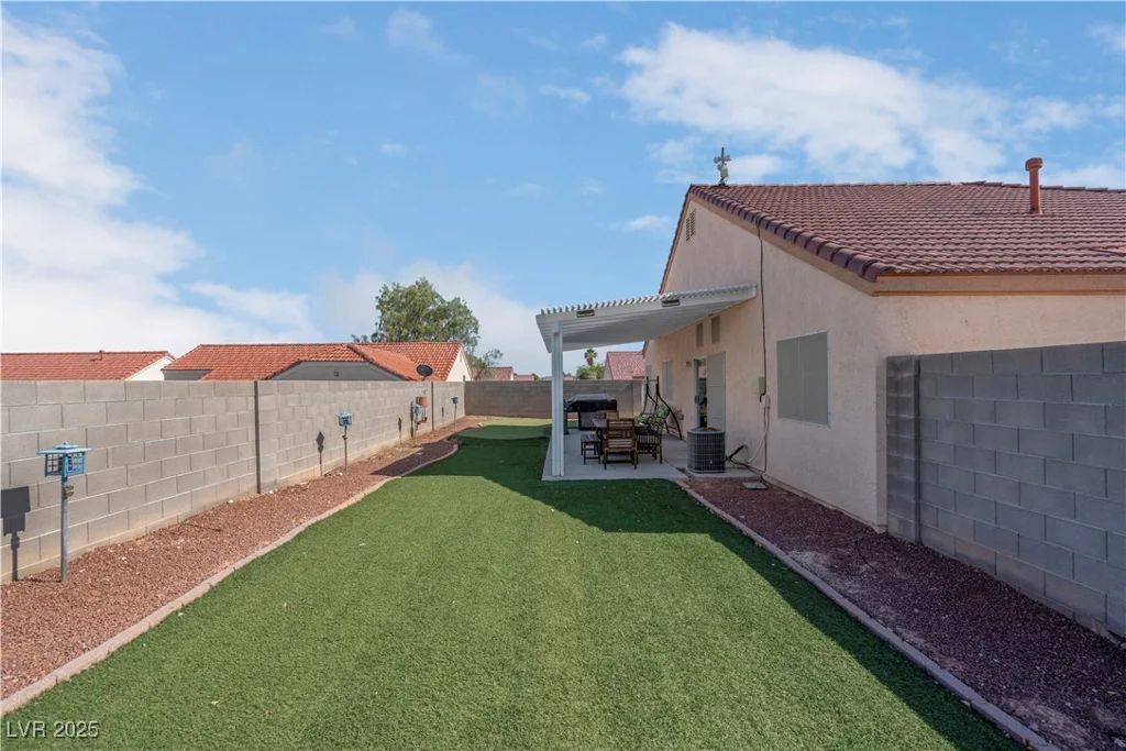 6138 Crystal Flower, North Las Vegas, NV 89031