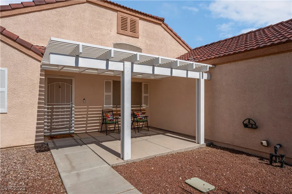 6138 Crystal Flower, North Las Vegas, NV 89031