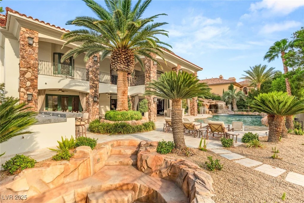 2793 Red Arrow, Las Vegas, NV 89135