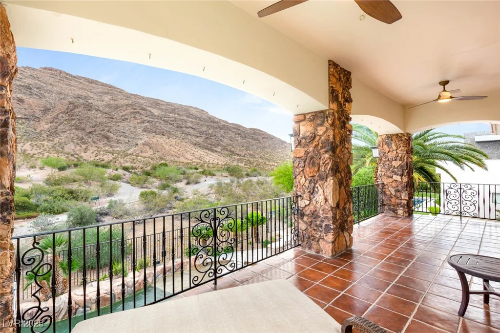 2793 Red Arrow, Las Vegas, NV 89135