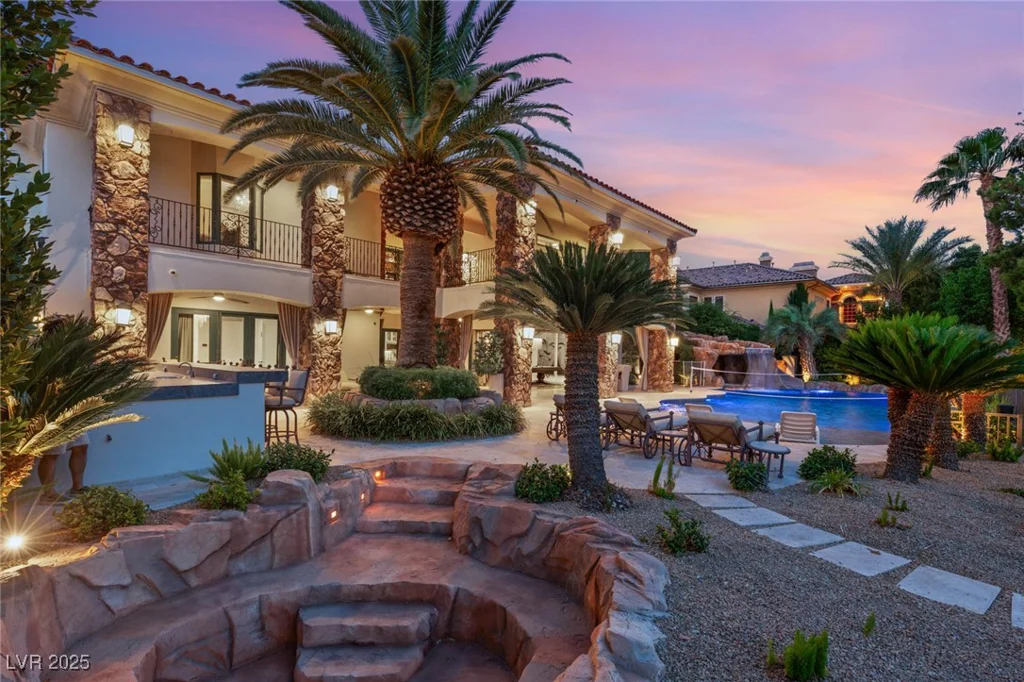 2793 Red Arrow, Las Vegas, NV 89135