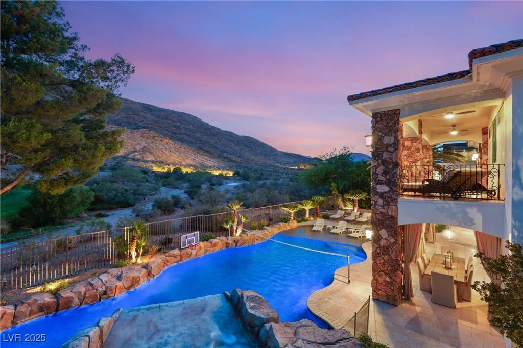 2793 Red Arrow, Las Vegas, NV 89135