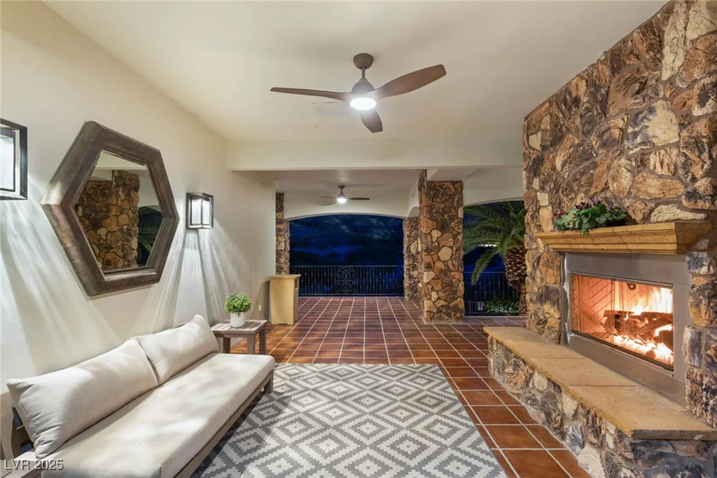 2793 Red Arrow, Las Vegas, NV 89135