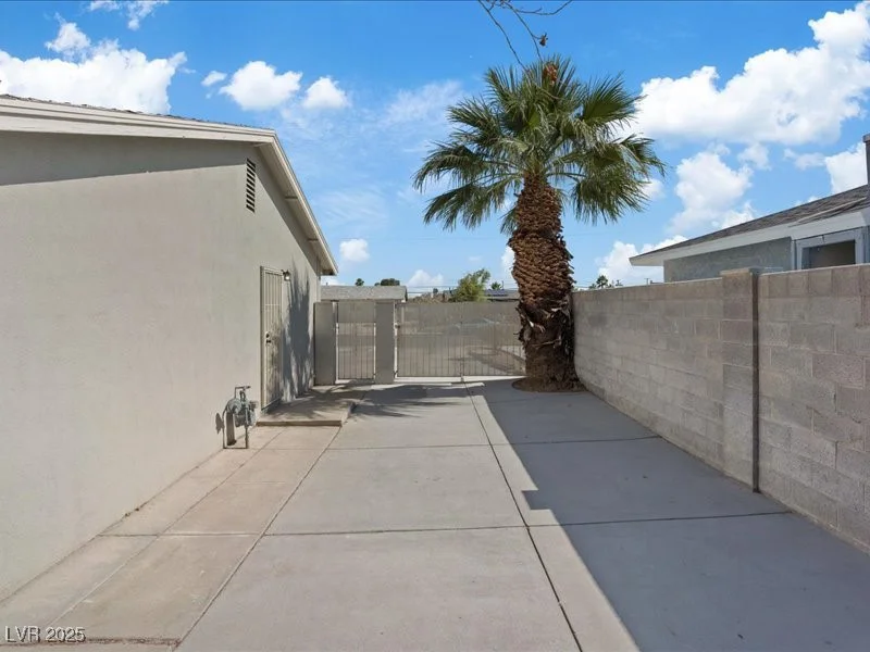 4204 El Jardin, Las Vegas, NV 89102