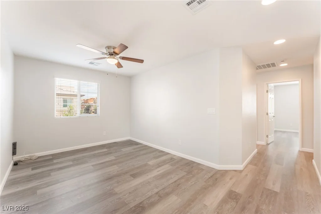 10717 Red Badge, Las Vegas, NV 89166