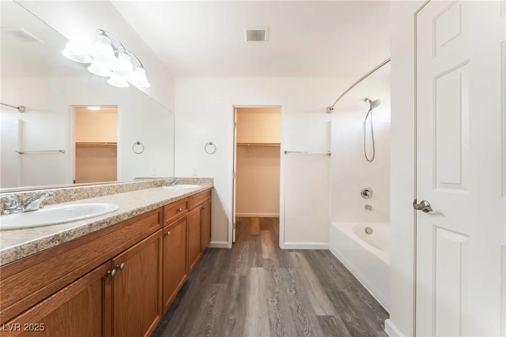 10717 Red Badge, Las Vegas, NV 89166