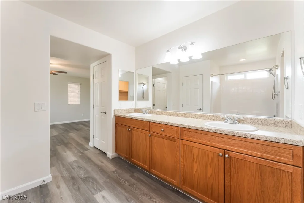 10717 Red Badge, Las Vegas, NV 89166