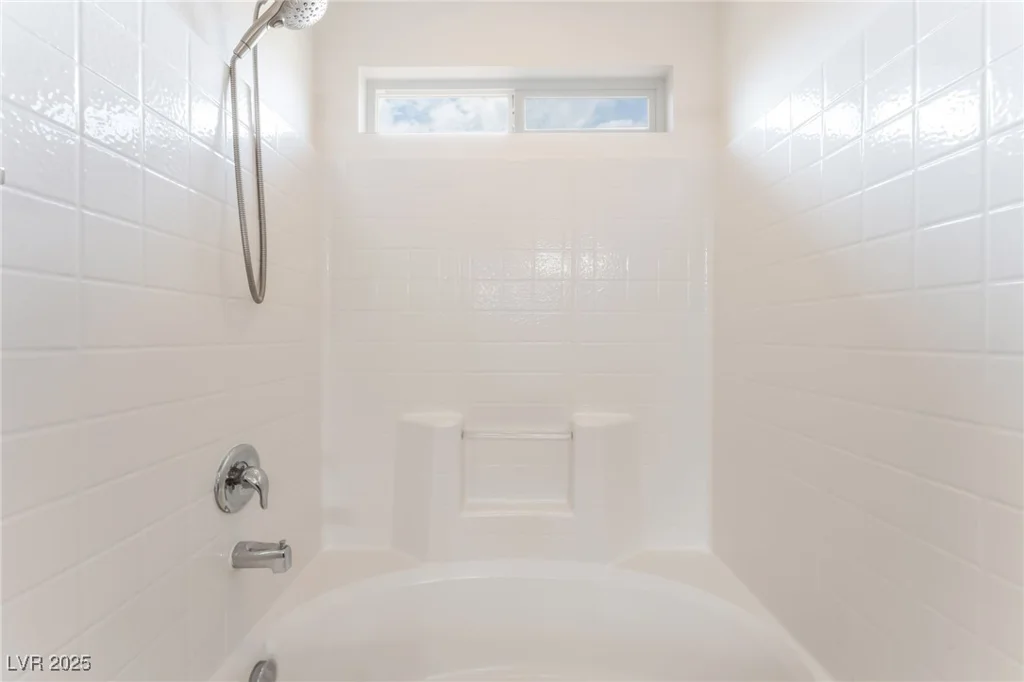 10717 Red Badge, Las Vegas, NV 89166