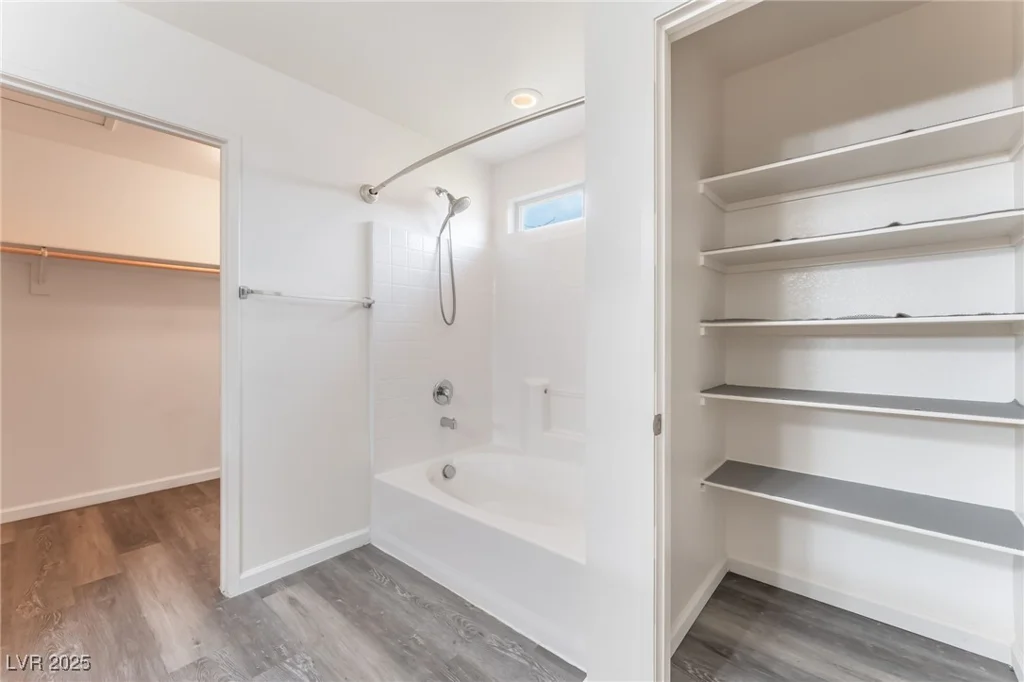 10717 Red Badge, Las Vegas, NV 89166