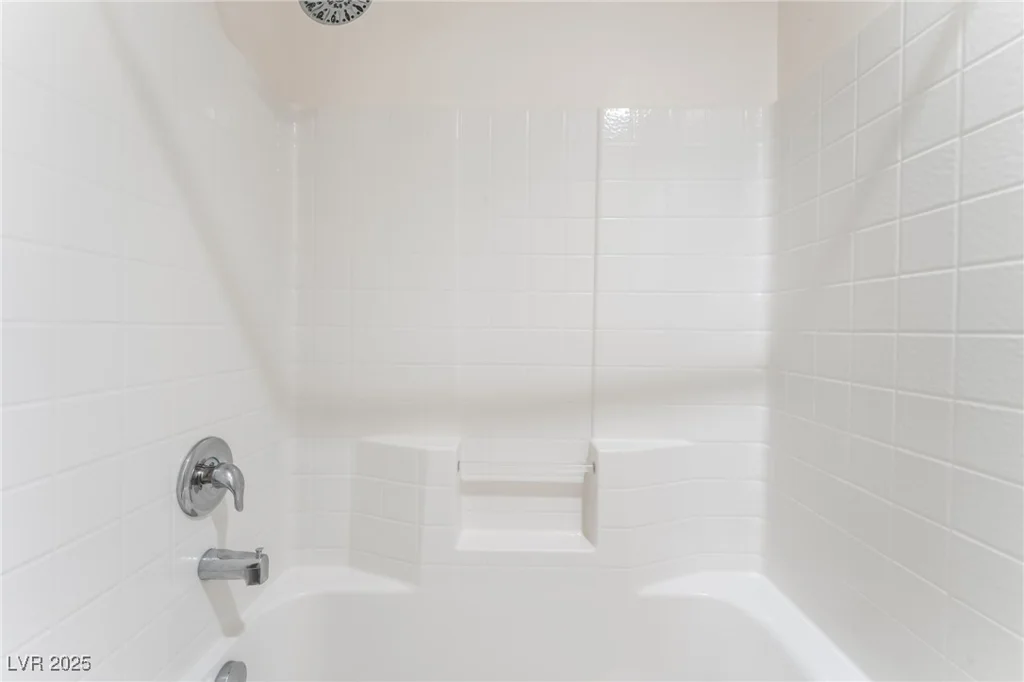 10717 Red Badge, Las Vegas, NV 89166