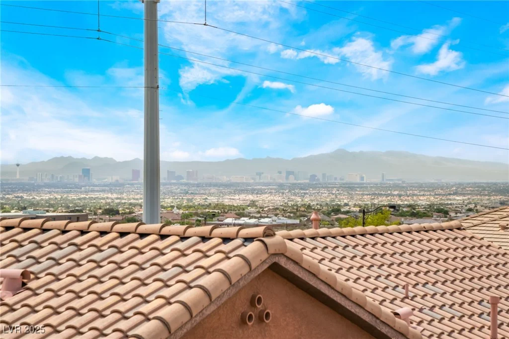 10717 Red Badge, Las Vegas, NV 89166