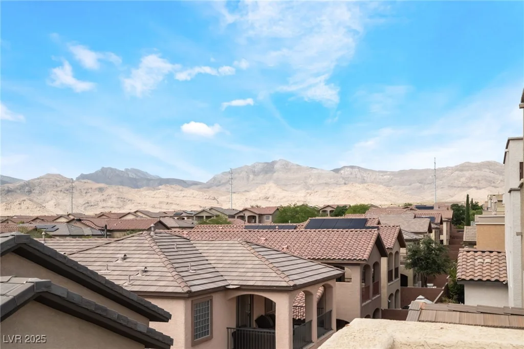 10717 Red Badge, Las Vegas, NV 89166