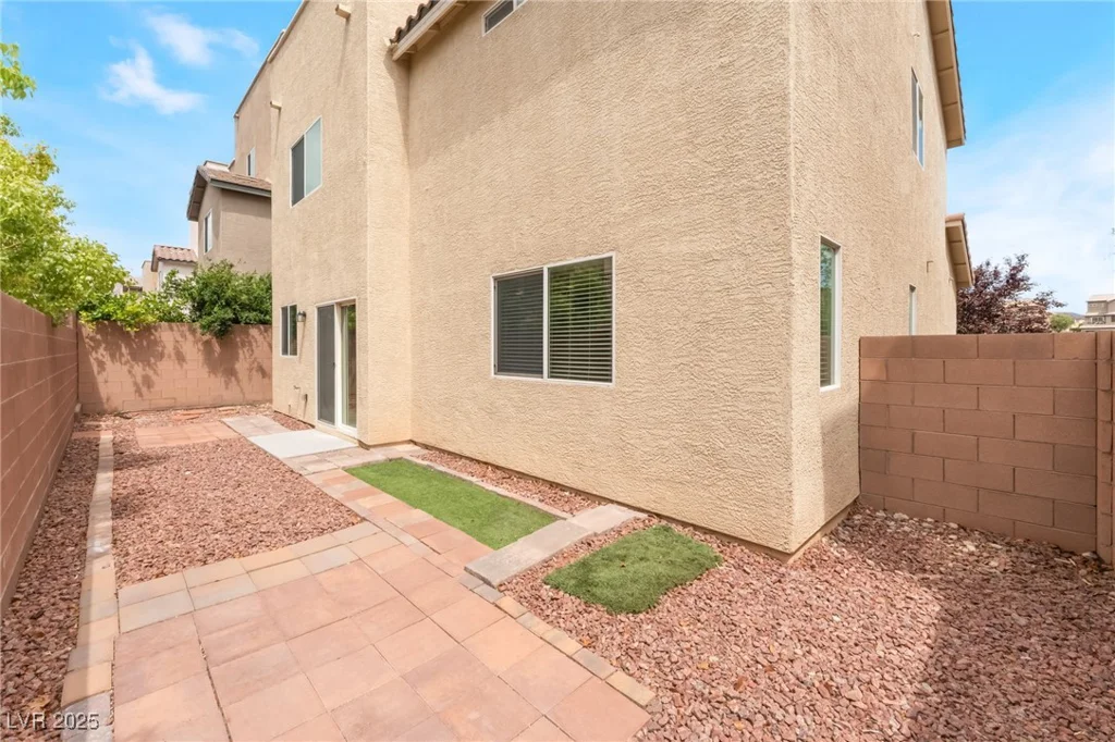 10717 Red Badge, Las Vegas, NV 89166