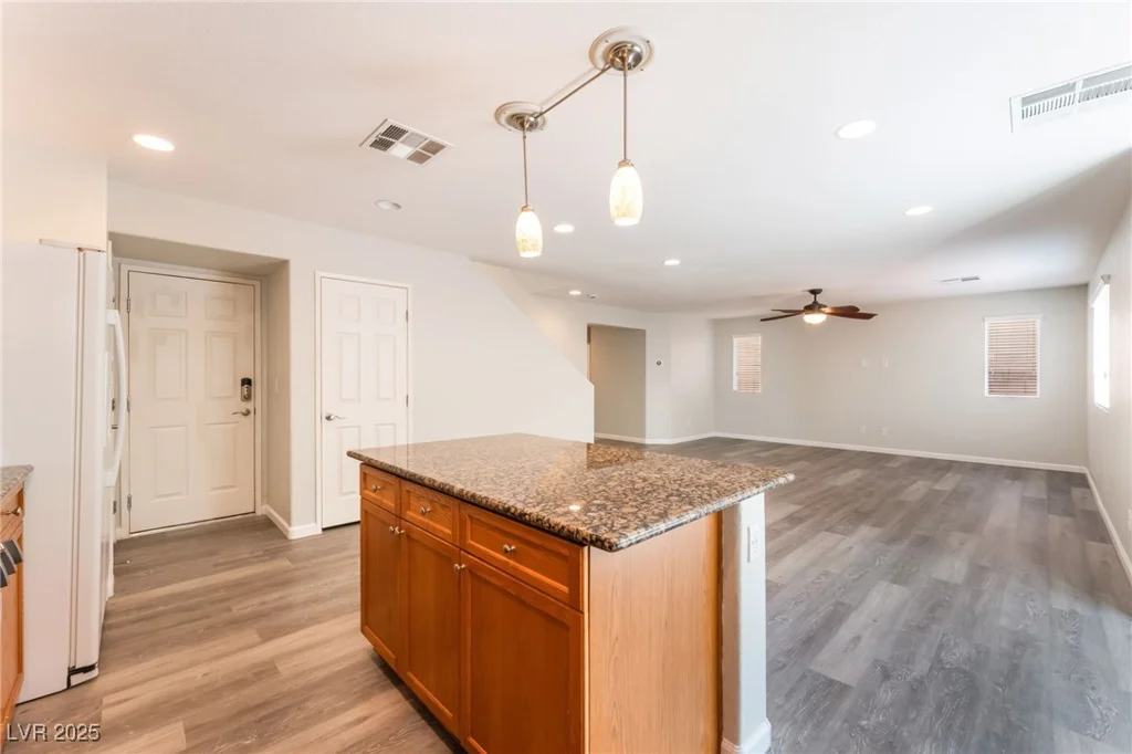 10717 Red Badge, Las Vegas, NV 89166