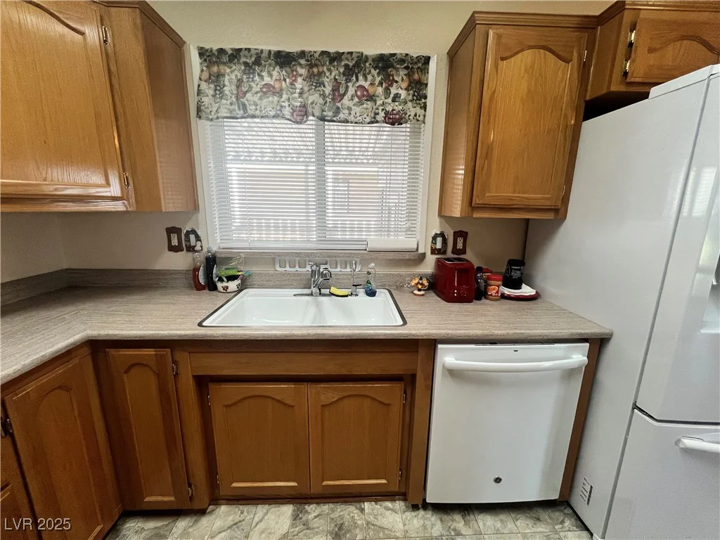 300 Montecito, Pahrump, NV 89048