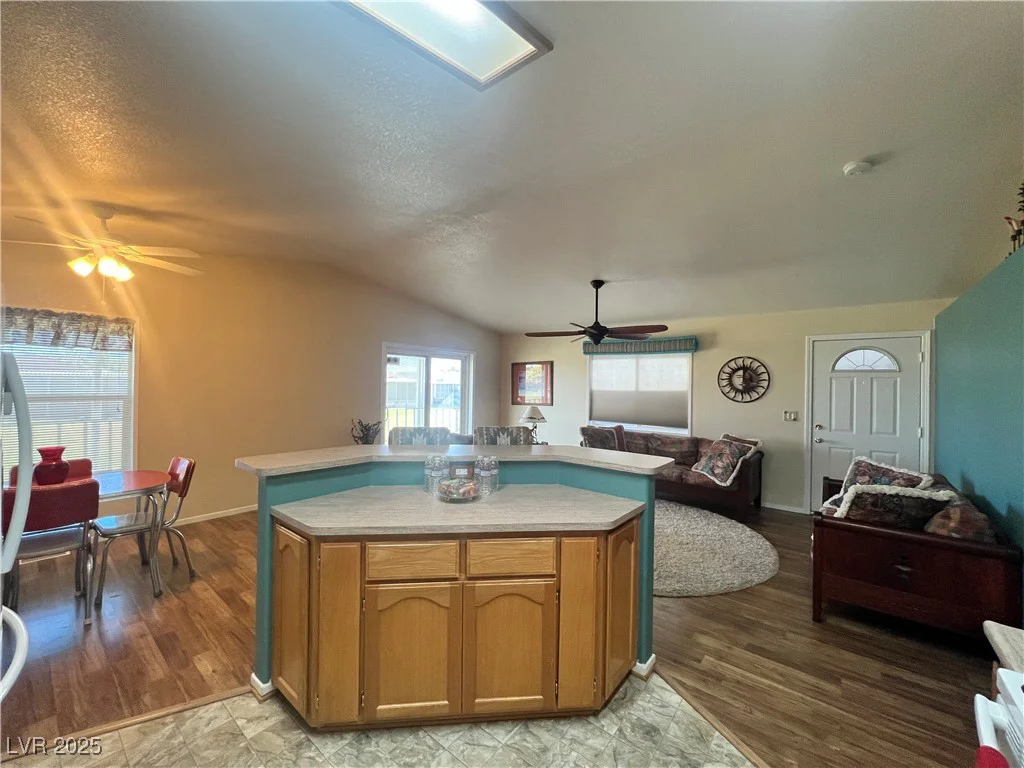 300 Montecito, Pahrump, NV 89048