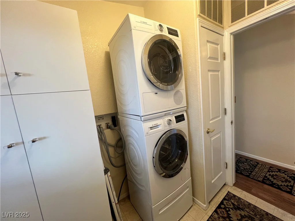 300 Montecito, Pahrump, NV 89048