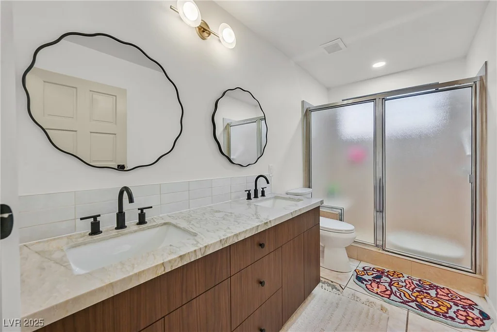 3220 Calle De El Cortez, Las Vegas, NV 89102