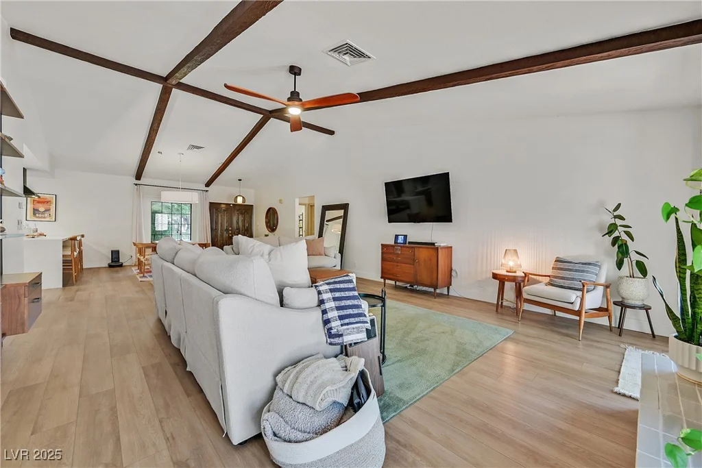 3220 Calle De El Cortez, Las Vegas, NV 89102
