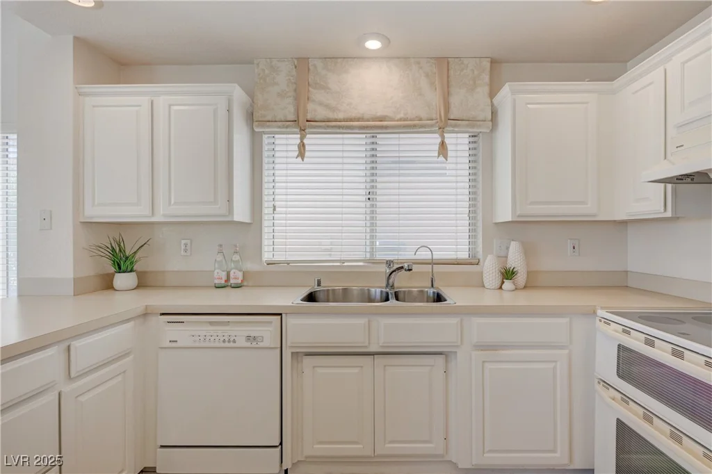 2808 Crown Ridge, Las Vegas, NV 89134