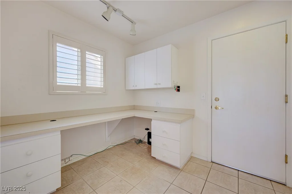 2808 Crown Ridge, Las Vegas, NV 89134