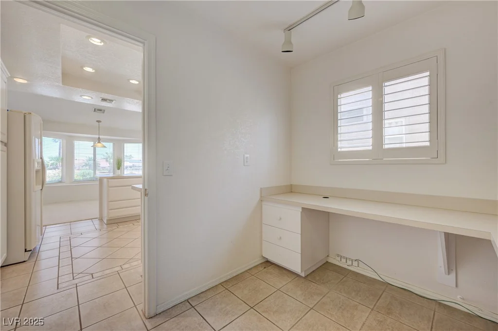 2808 Crown Ridge, Las Vegas, NV 89134