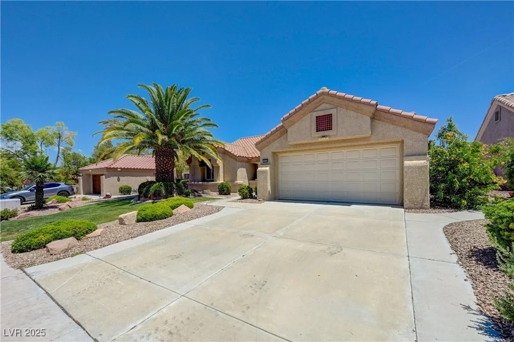 2808 Crown Ridge, Las Vegas, NV 89134