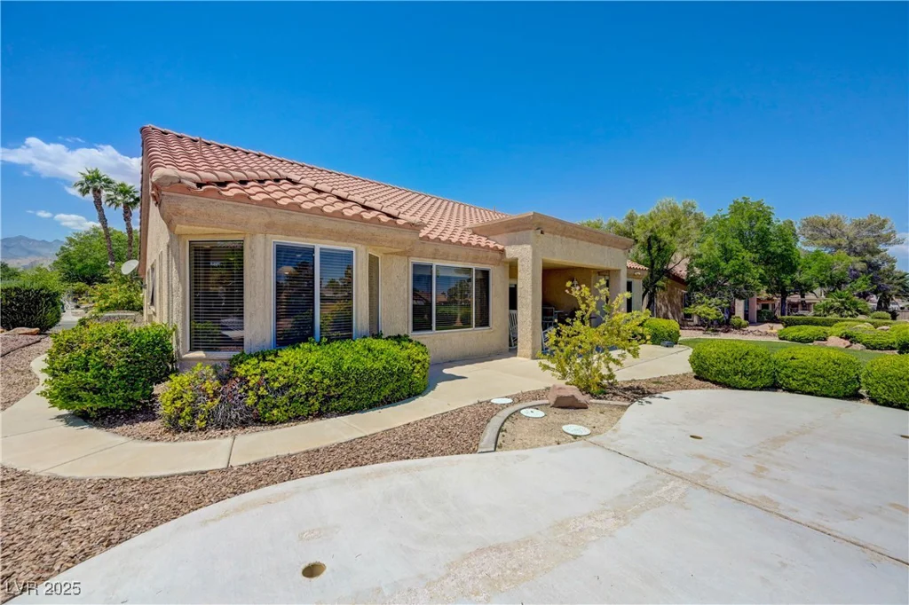 2808 Crown Ridge, Las Vegas, NV 89134