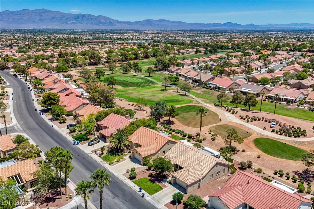 2808 Crown Ridge, Las Vegas, NV 89134