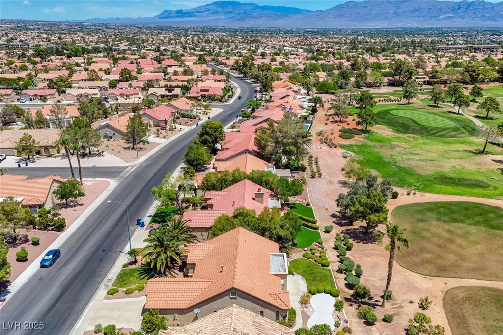 2808 Crown Ridge, Las Vegas, NV 89134