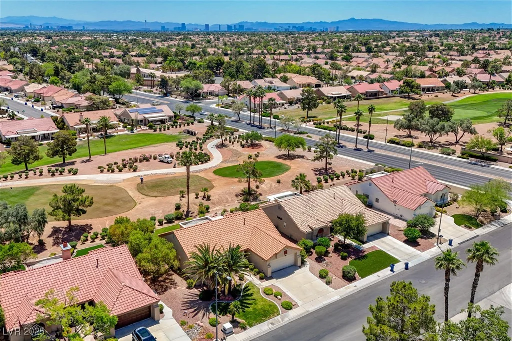 2808 Crown Ridge, Las Vegas, NV 89134