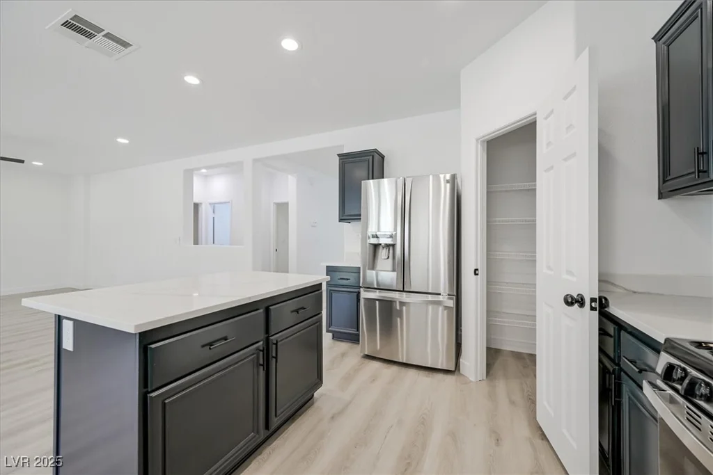 6133 Roseboro, North Las Vegas, NV 89081