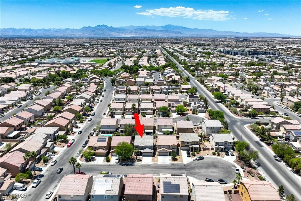 6133 Roseboro, North Las Vegas, NV 89081