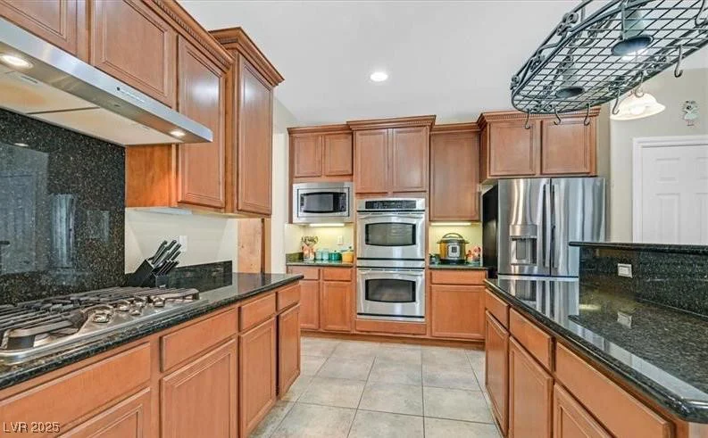 10001 Blairwood, Las Vegas, NV 89178